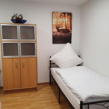 Ferienwohnung/Montagewohnung パーダーボルン エクステリア 写真