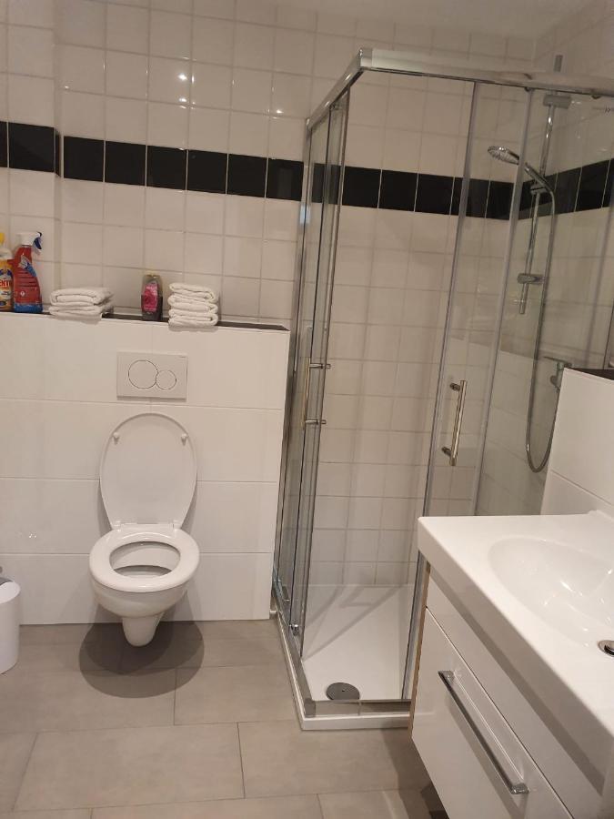 Ferienwohnung/Montagewohnung パーダーボルン エクステリア 写真
