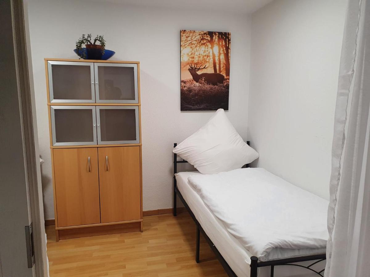 Ferienwohnung/Montagewohnung パーダーボルン エクステリア 写真