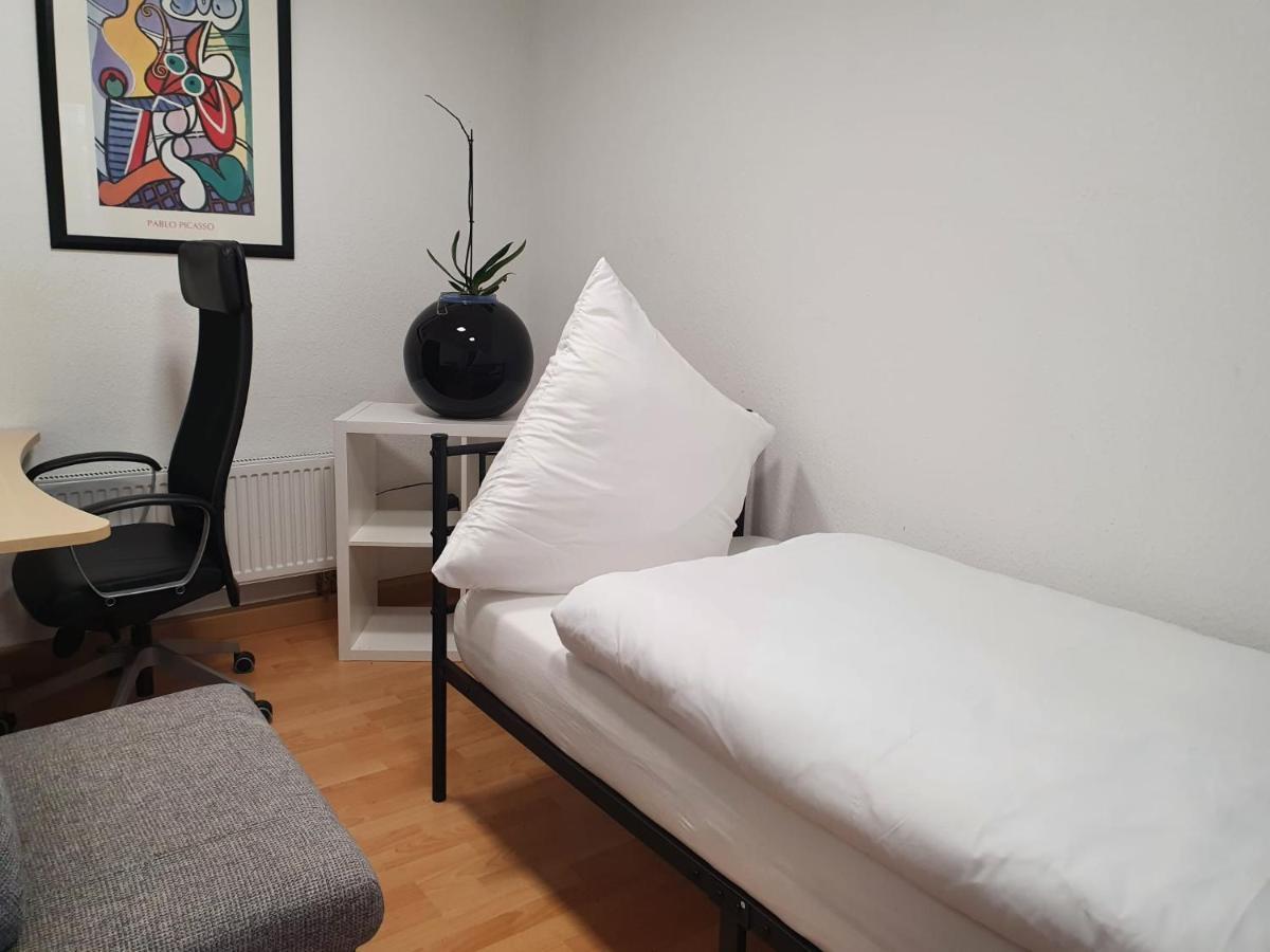 Ferienwohnung/Montagewohnung パーダーボルン エクステリア 写真